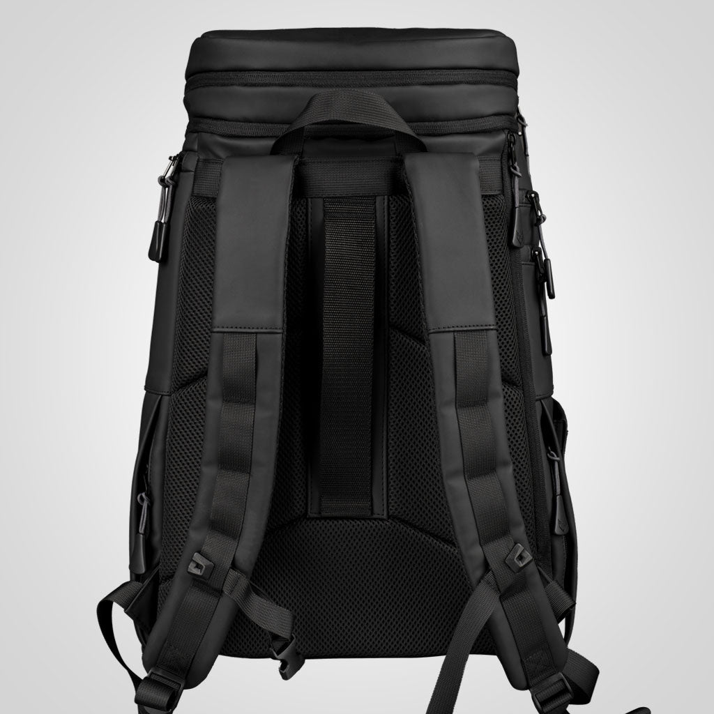 Traveller 33L Backpack