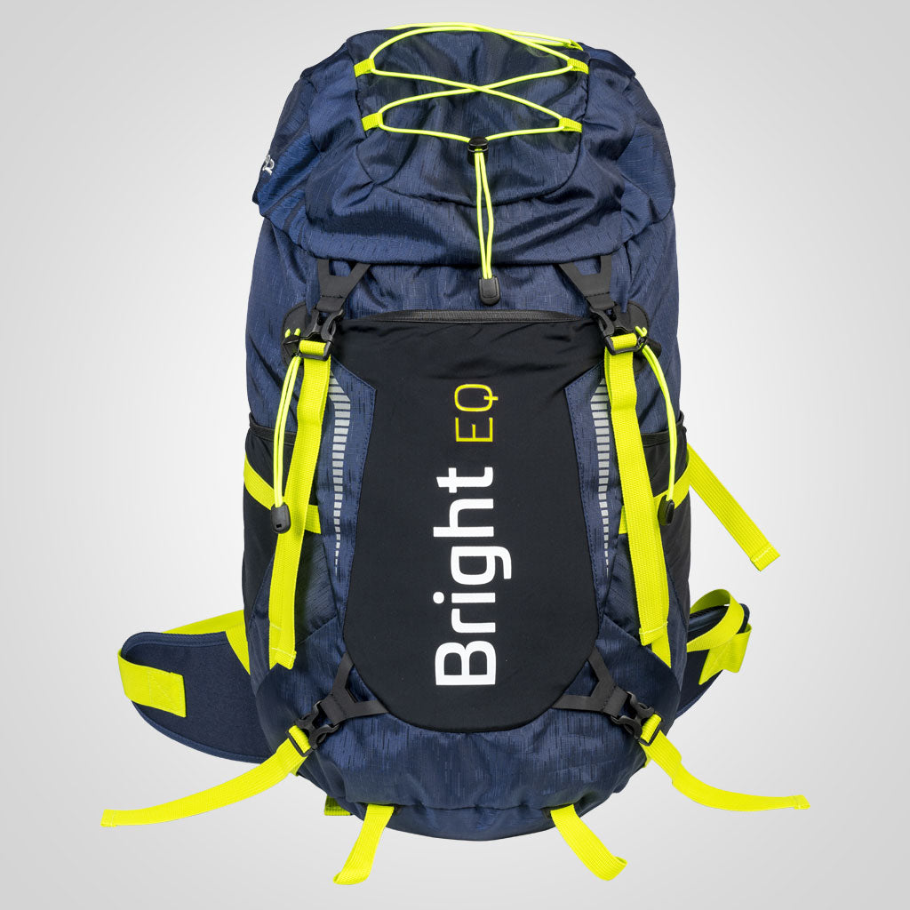 Blå ryggsäck från Bright Equipment.